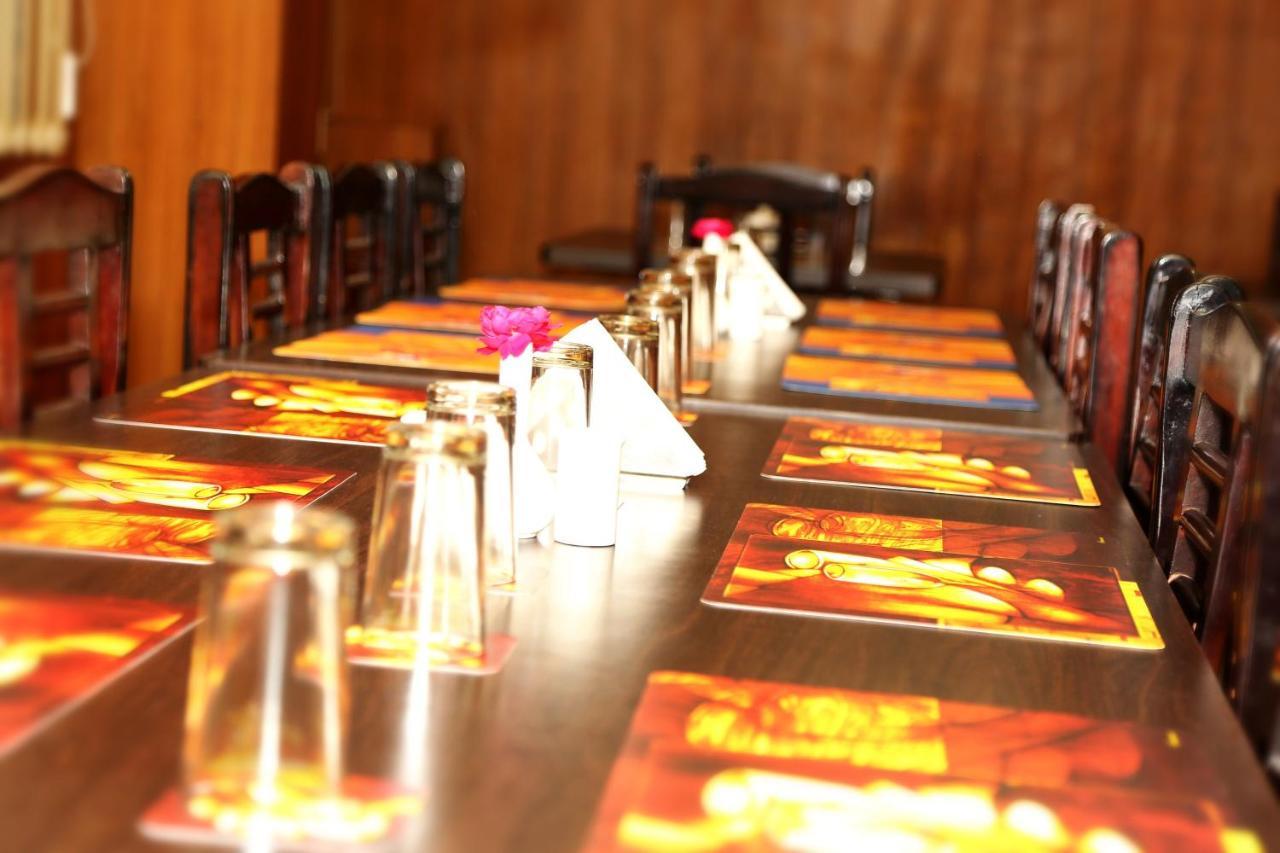 Narayans Leela Inn Udaipur Luaran gambar