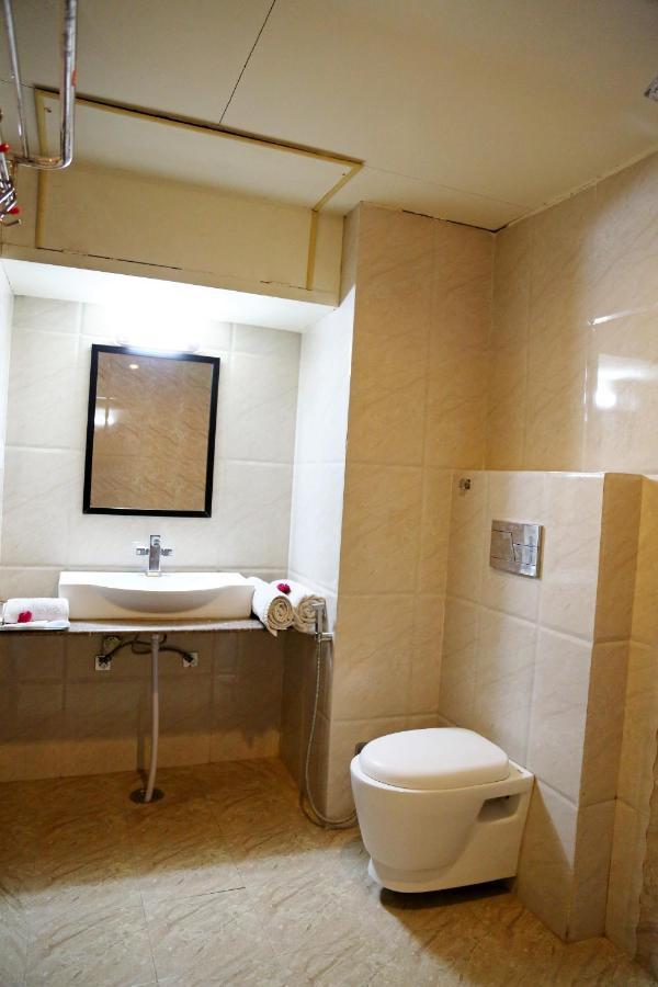 Narayans Leela Inn Udaipur Luaran gambar