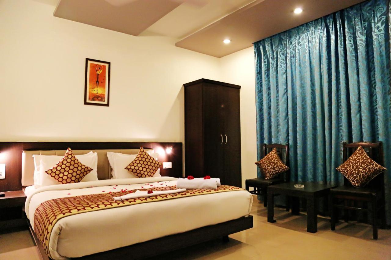Narayans Leela Inn Udaipur Luaran gambar