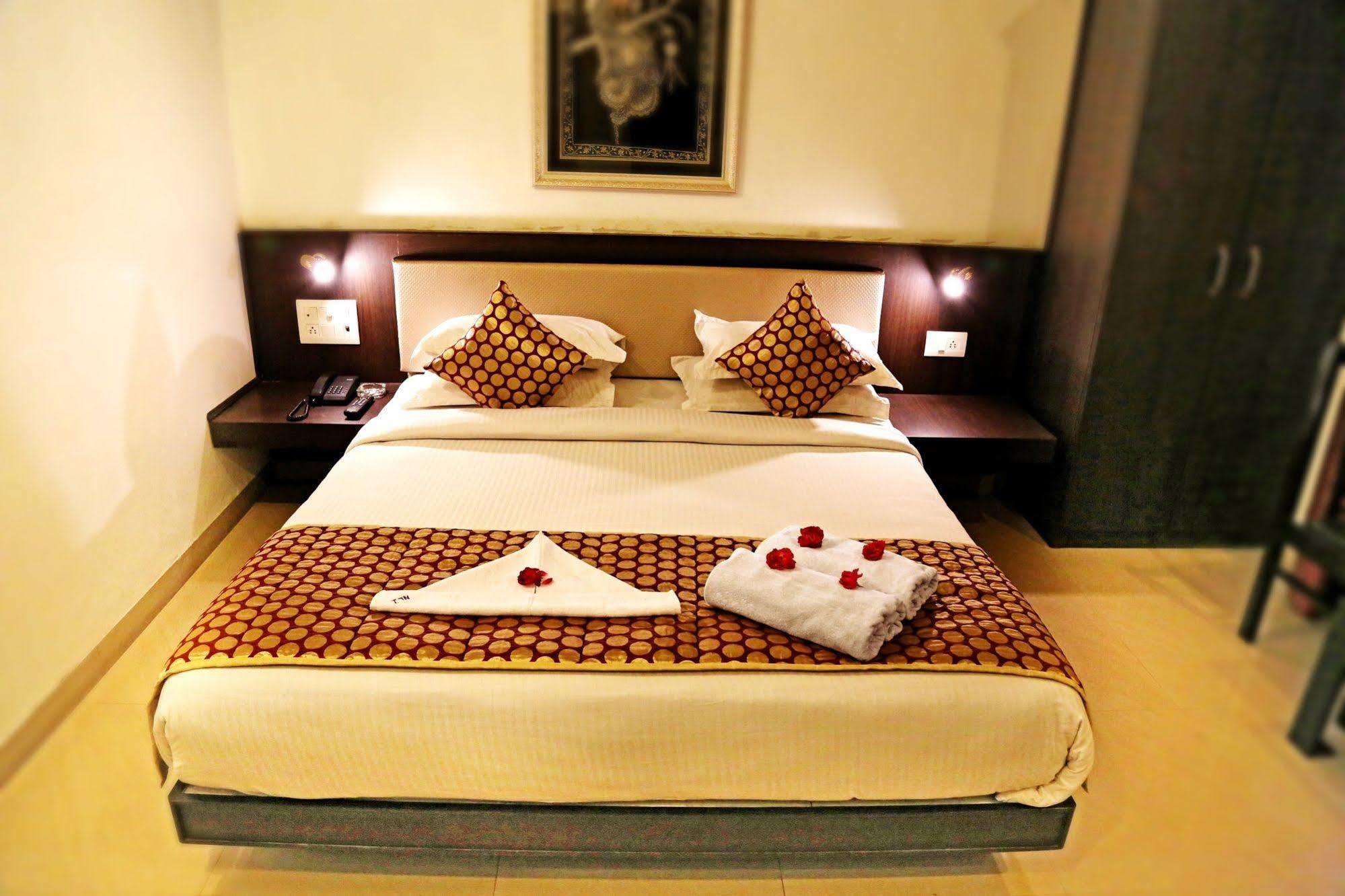 Narayans Leela Inn Udaipur Luaran gambar